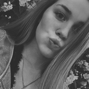 Meet your Posher, Abbey